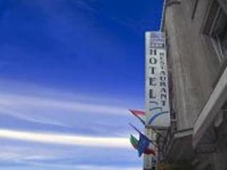 Yasha Hotel